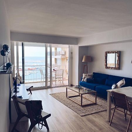 Precioso Apartamento Delante Del Mar En Паламос Екстериор снимка